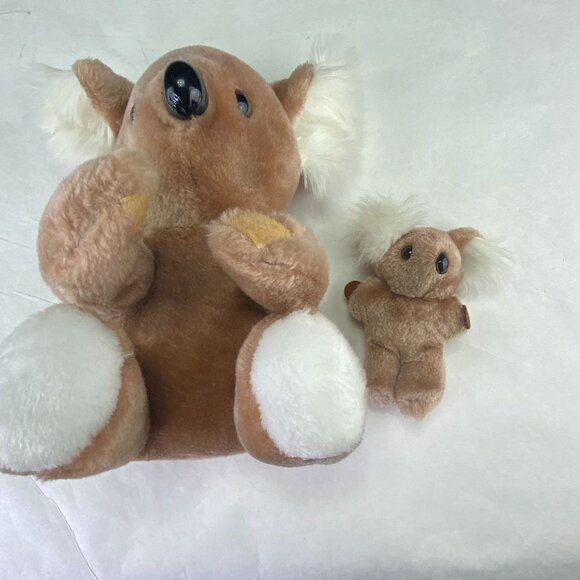 Vintage California Stuffed Toys Koala Bear Plush Holding Baby - Picture 7 of 11